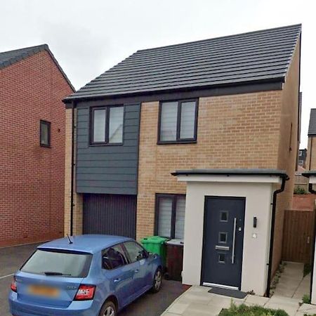 Private Room In A House With Parking In Lenton Nottingham Exterior photo