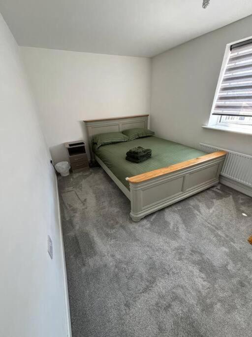 Private Room In A House With Parking In Lenton Nottingham Exterior photo